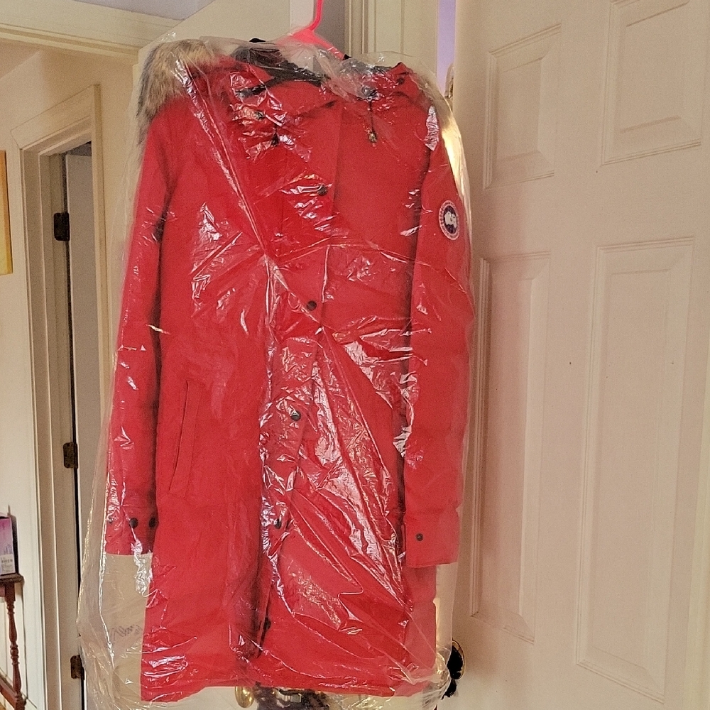 Canada Goose Women's Vibrant Red Ski Jacket